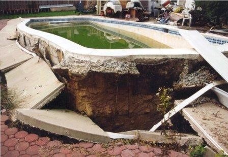 The Process of Resurfacing Your Concrete Swimming Pool: Step 1 Draining